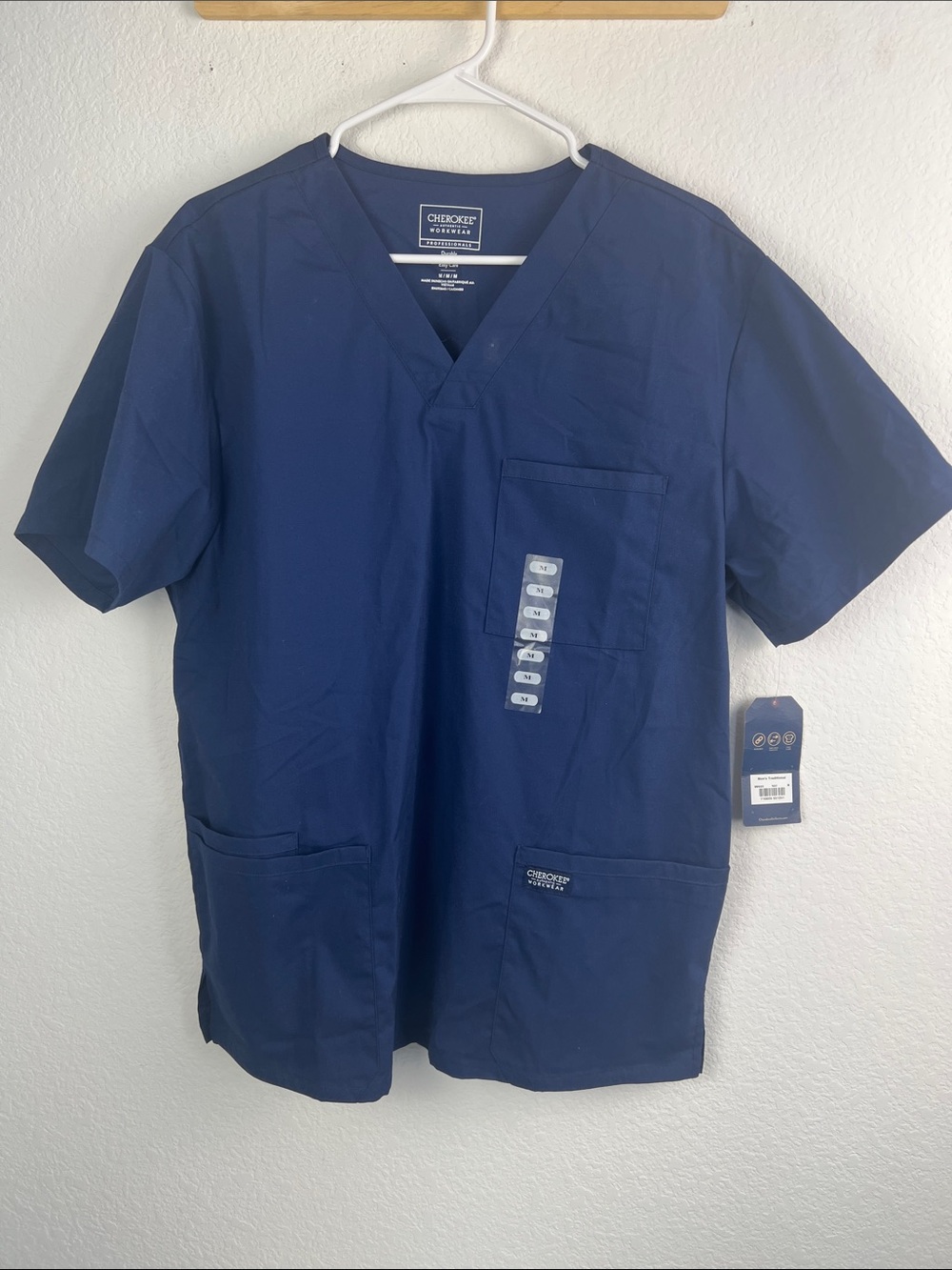 Cherokee Men's Navy V-Neck Medical Scrub Top size Medium